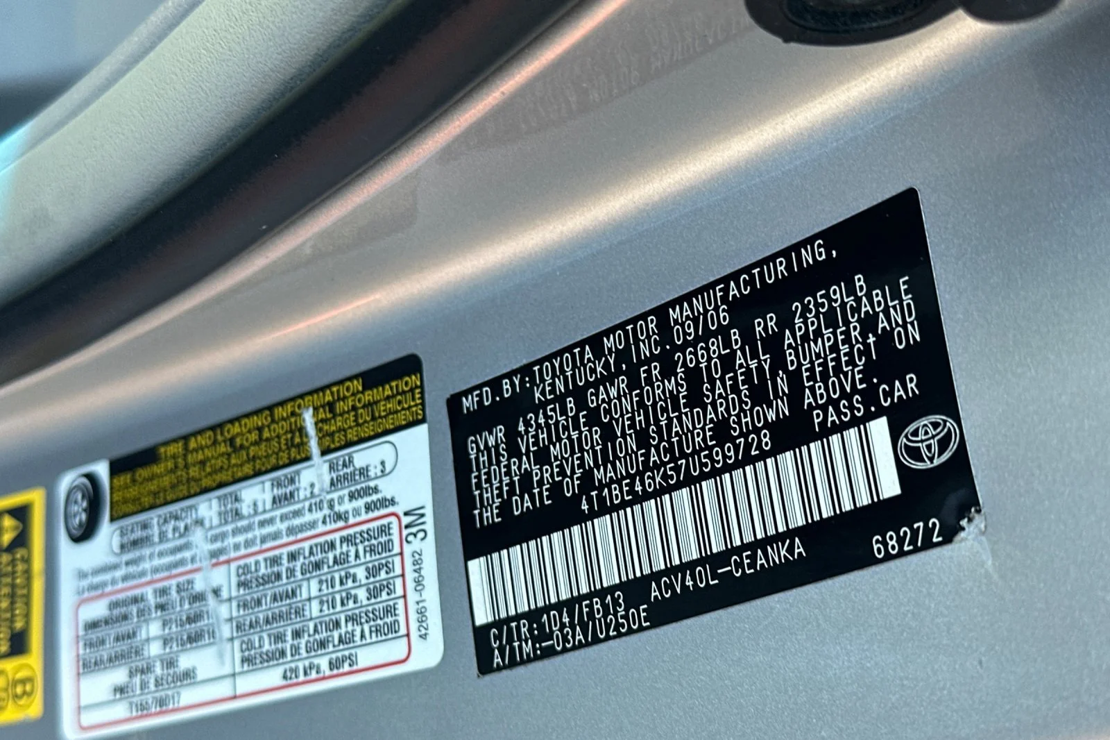 Used 2007 Silver Toyota LE image 31