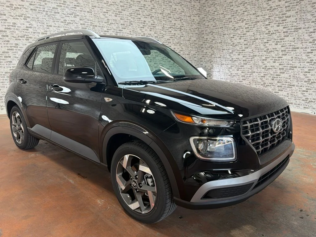 New 2026 Onyx Black Hyundai SEL image 9