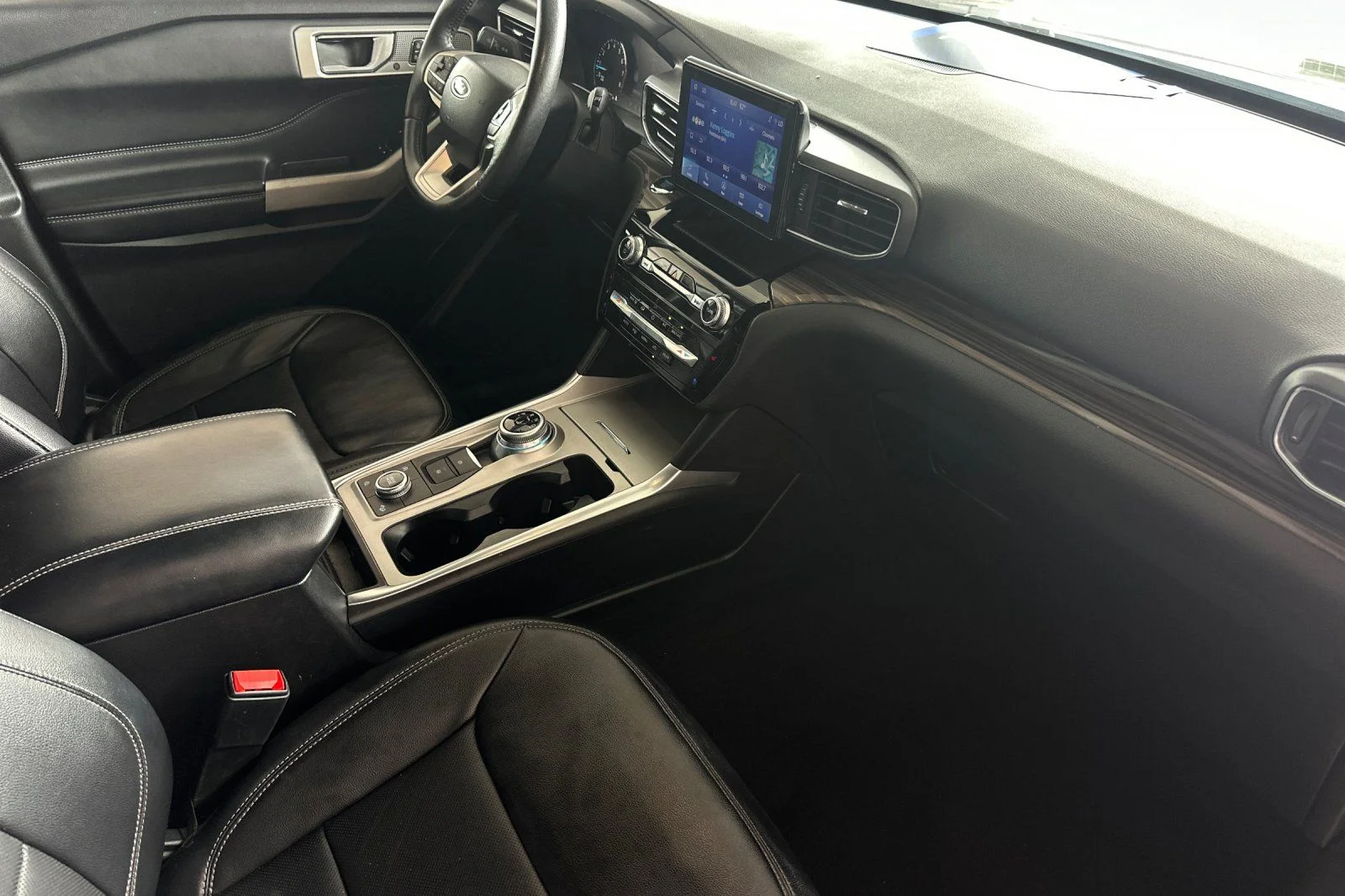Certified Used 2024 Black Metallic Ford Limited image 16