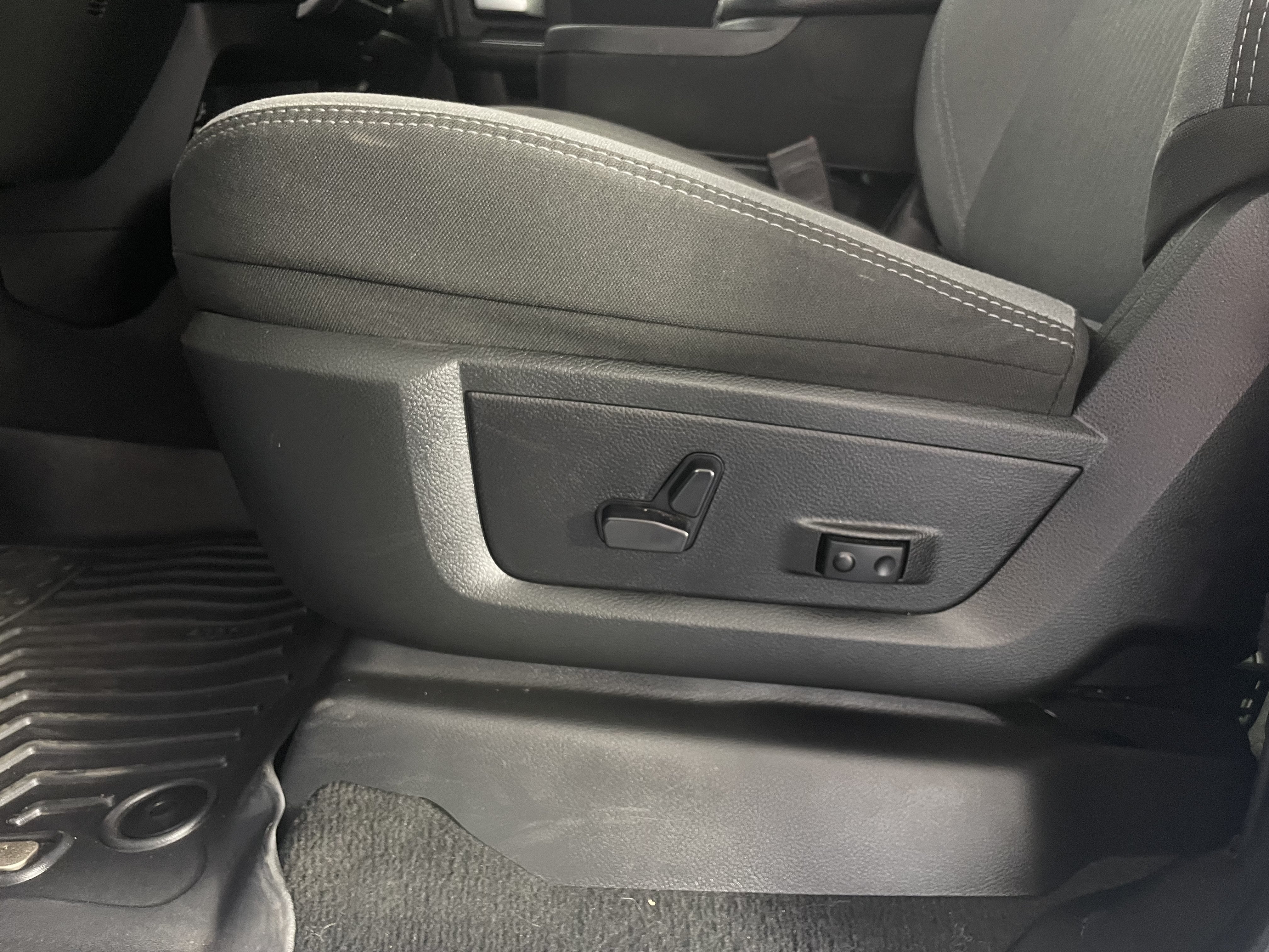 Used 2024 Bright White Clearcoat Ram Big Horn image 13