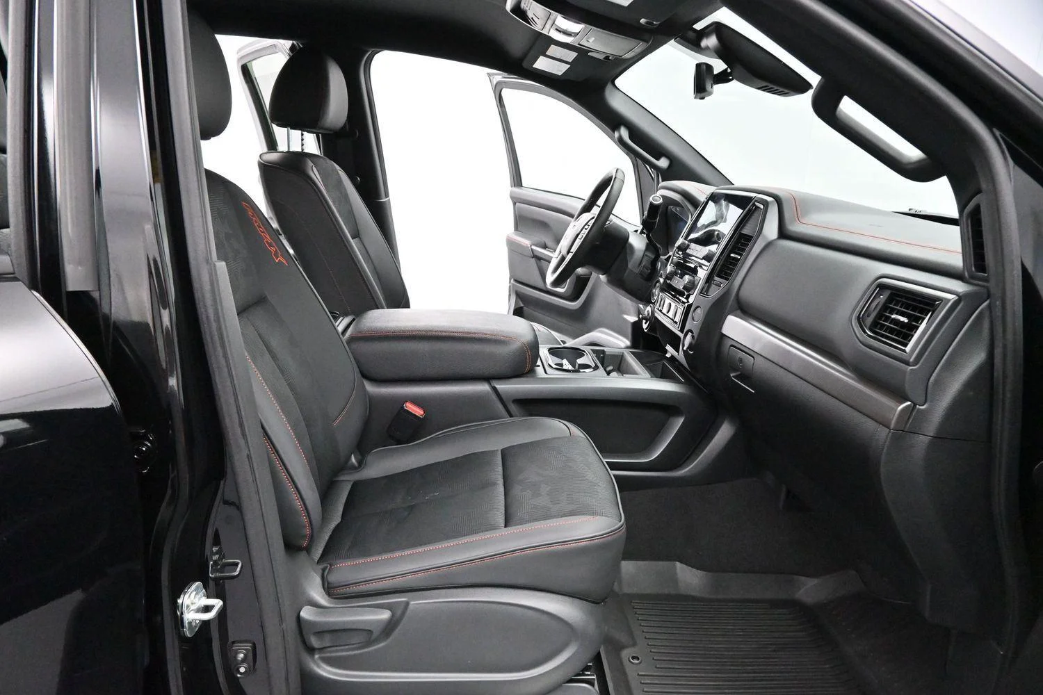 Used 2024 Super Black Nissan PRO-4X image 31