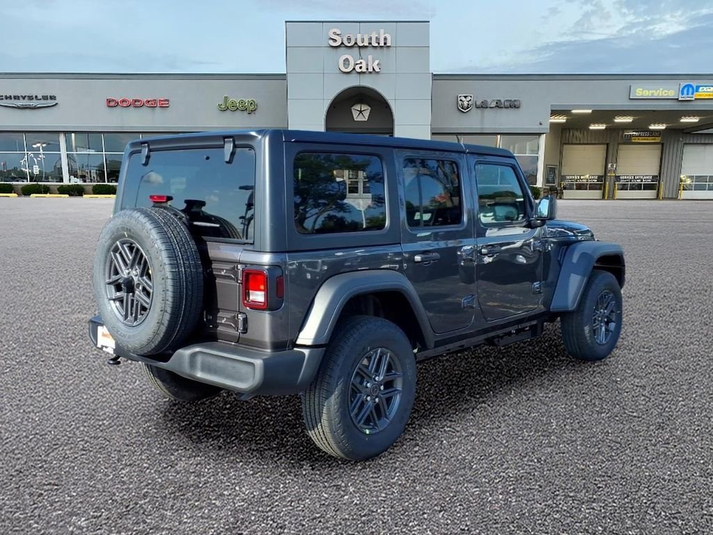 New 2026 Granite Crystal Metallic Clear-Coat Exterior Paint Jeep Sport S image 3