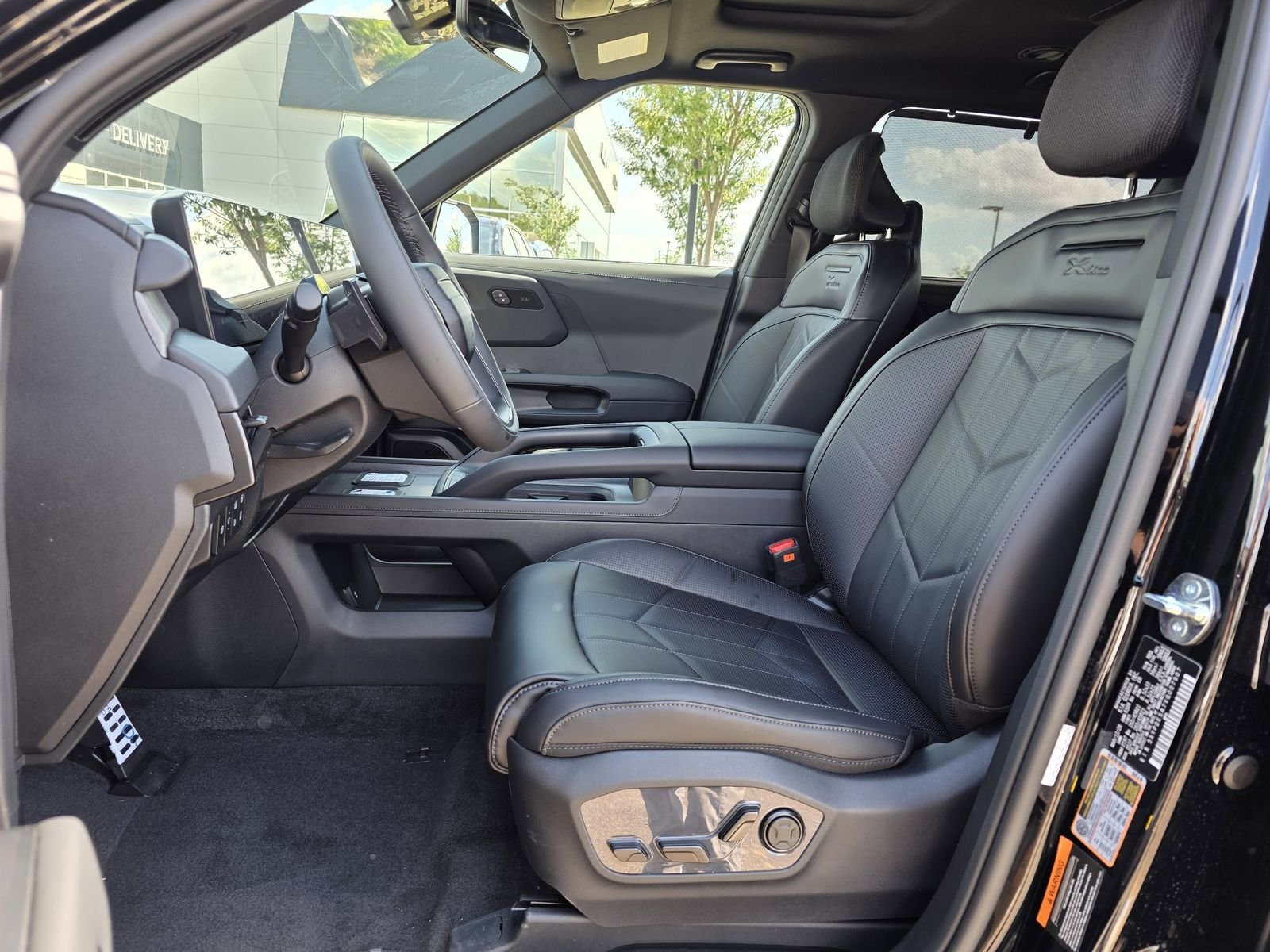 New 2027 Black Kia X-Line SX image 10