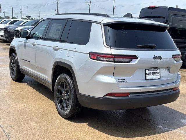 New 2026 Silver Jeep Altitude image 7