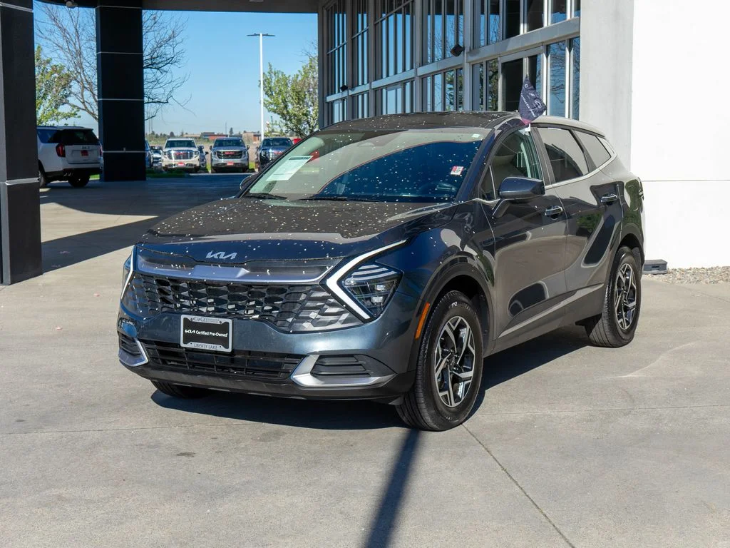 Certified Used 2025 Gray Kia LX image 3