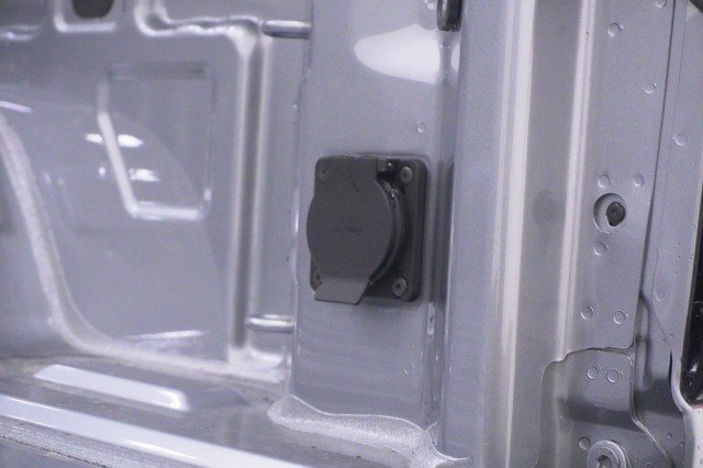 2026 GMC Sierra 1500 SLT - Photo 9
