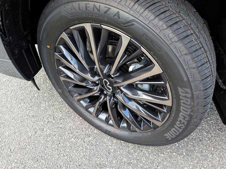 New 2027 Dynamic Metal INFINITI AUTOGRAPH image 8