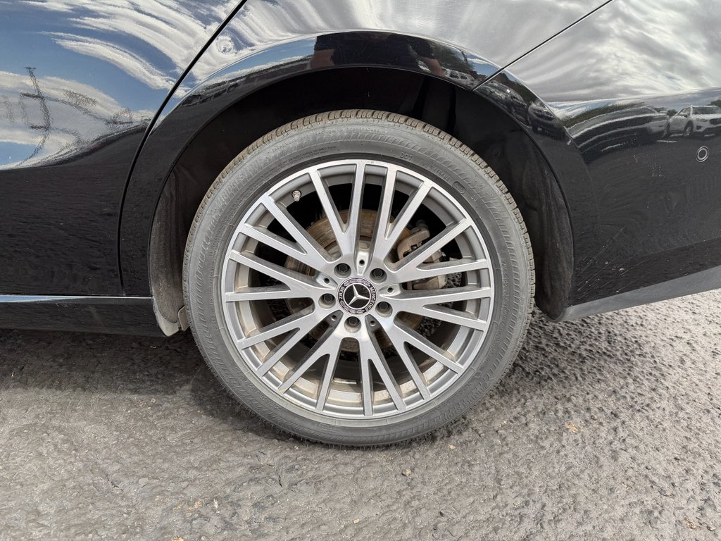 Used 2025 black Mercedes-Benz CLA 250 image 30