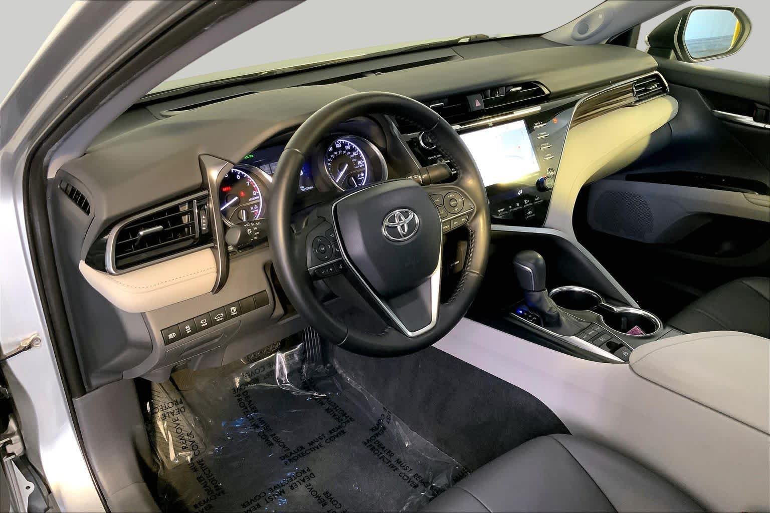 Used 2019 Celestial Silver Metallic Toyota XLE image 18