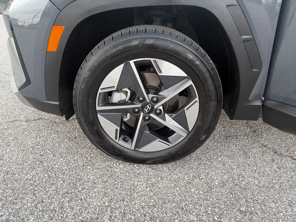 Used 2025 Gray Hyundai SEL image 26