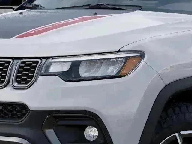 New 2026 Bright White Clear-Coat Exterior Paint Jeep Trailhawk image 60