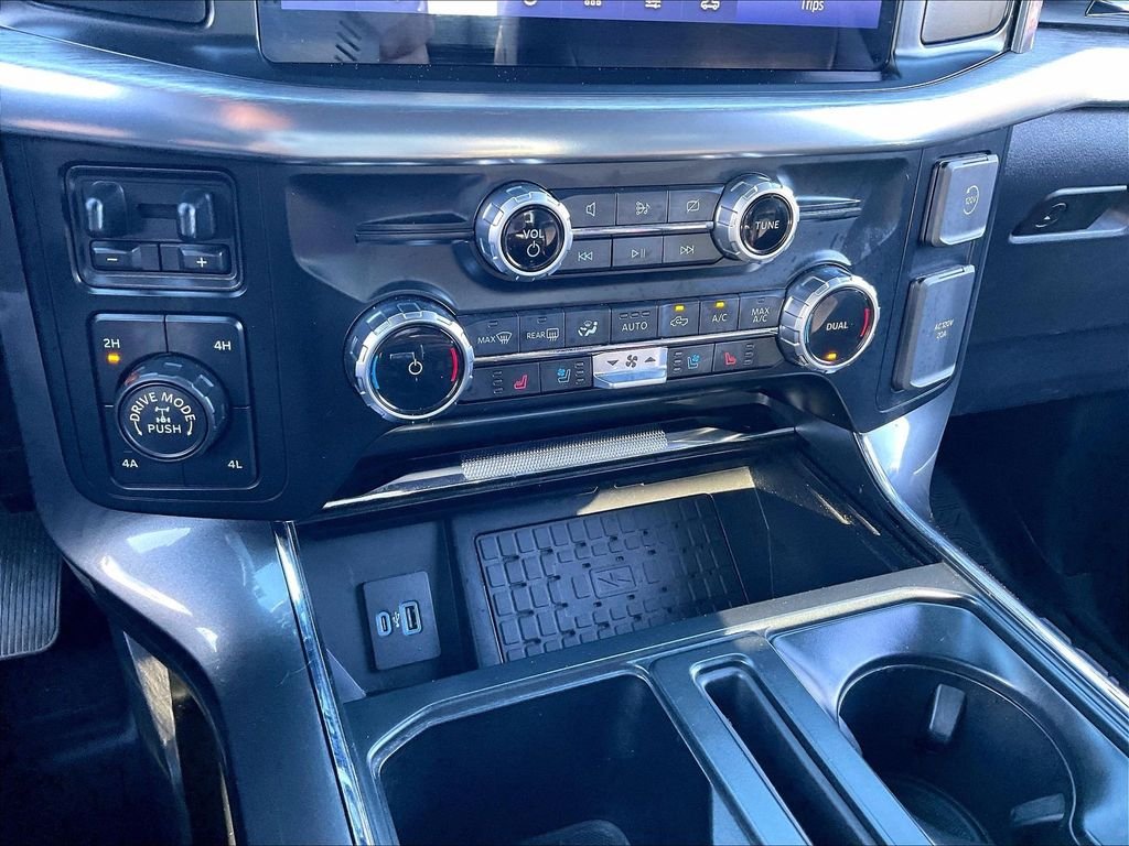 Used 2023 Star White Ford Lariat image 25