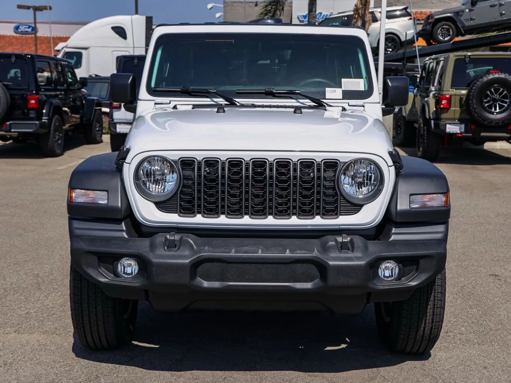 New 2026 Bright White Clear-Coat Exterior Paint Jeep Sport image 8