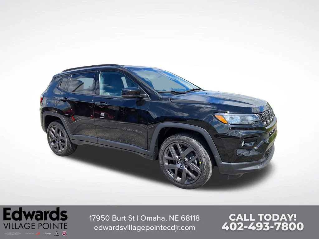 New 2026 Diamond Black Crystal Pearlcoat Jeep Limited image 1