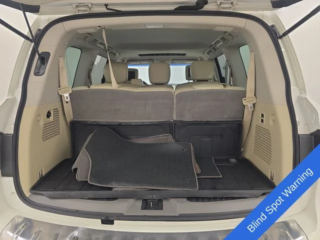 Used 2017 White INFINITI Base image 18