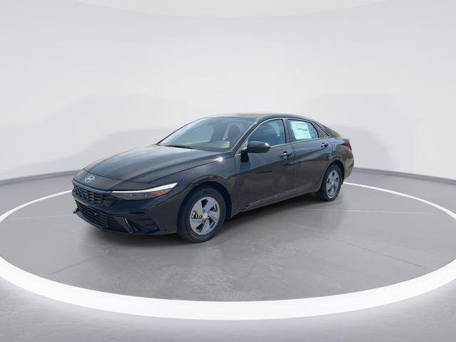 New 2026 Black Hyundai SE image 4