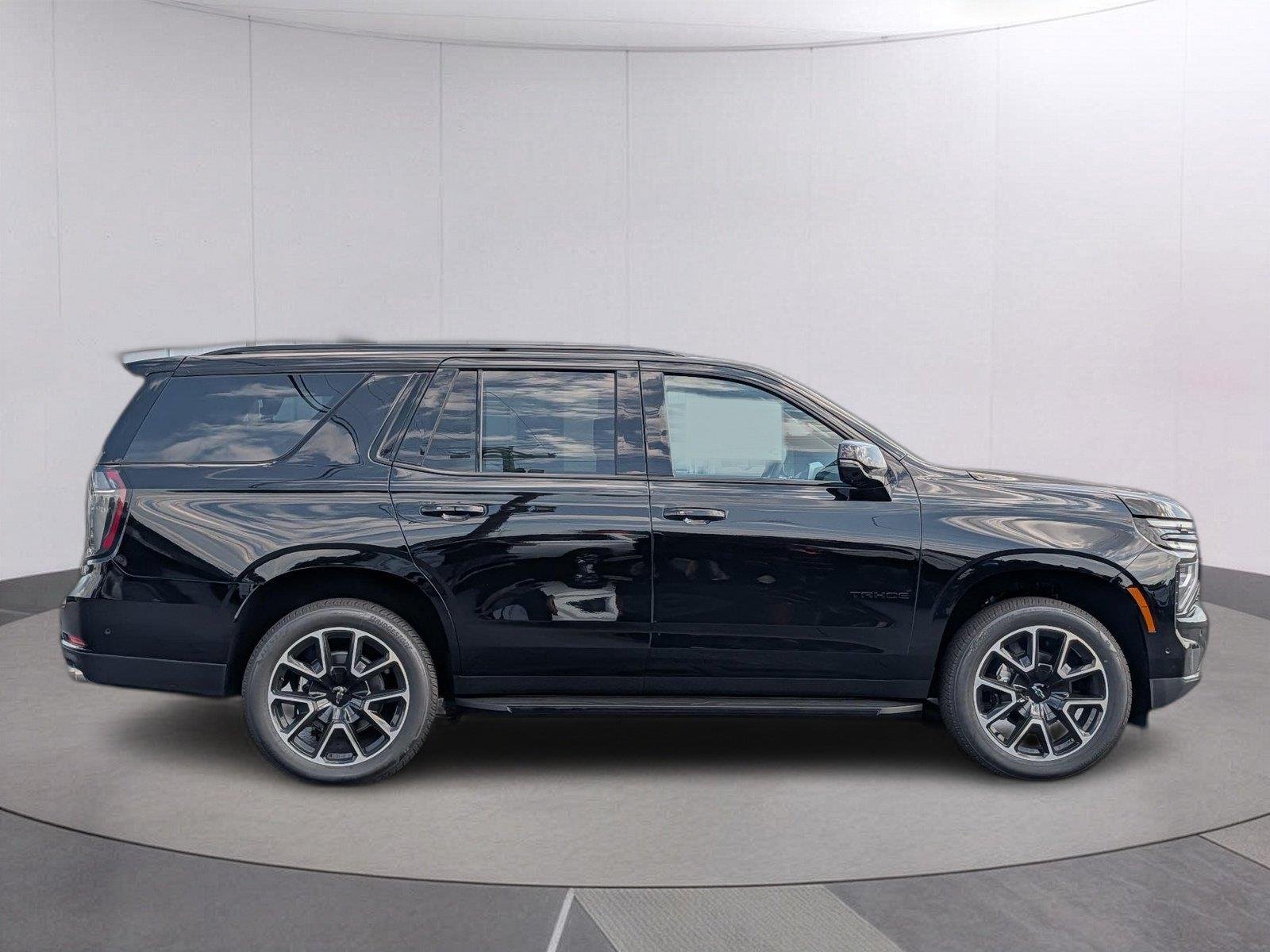 2026 Chevrolet Tahoe RST - Photo 6