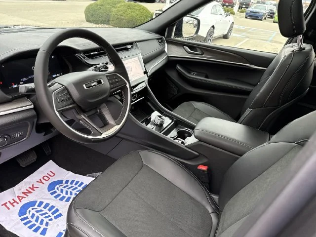 New 2026 Gray Jeep Altitude image 10