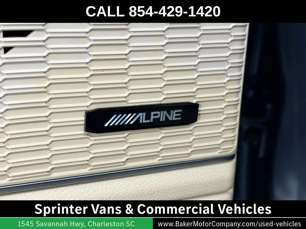 Used 2025 Gray Metallic Jeep Limited image 20