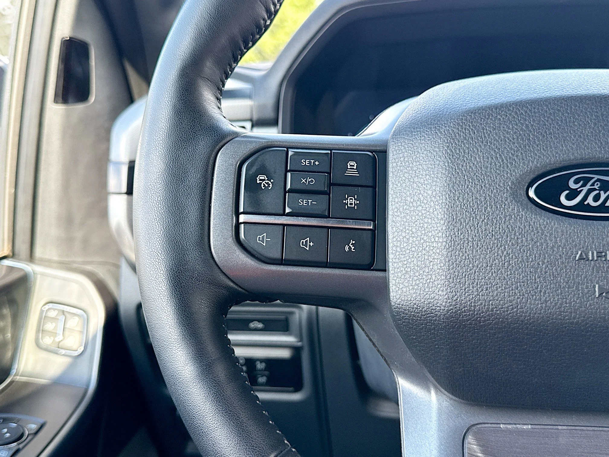 2024 Ford F-150 Lariat - Photo 33