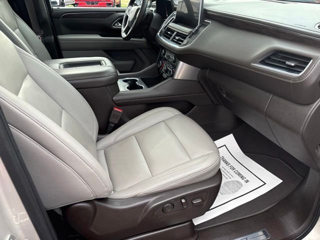 Used 2023 Beige Chevrolet Z71 image 16