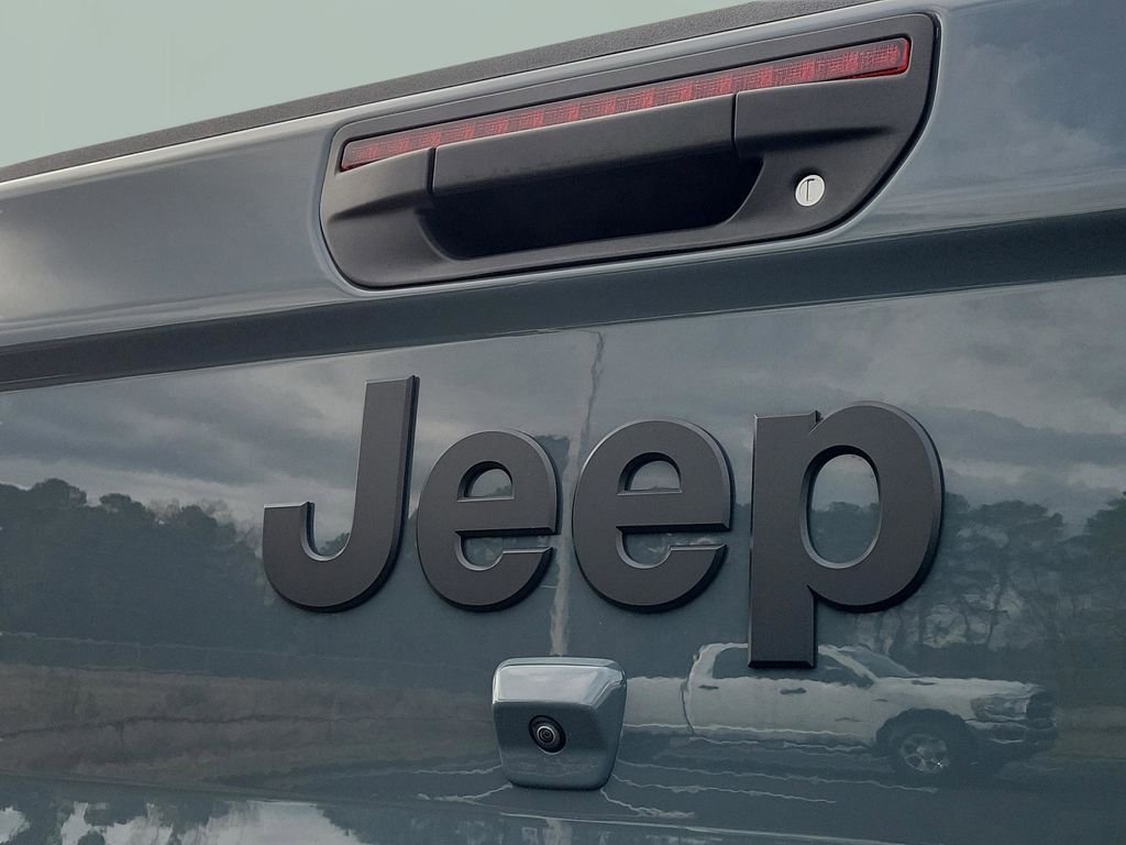 New 2025 Anvil Clear-Coat Exterior Paint Jeep Sport S image 31
