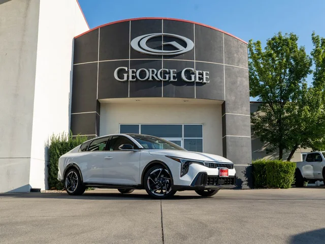 2026 Kia K4 GT-Line