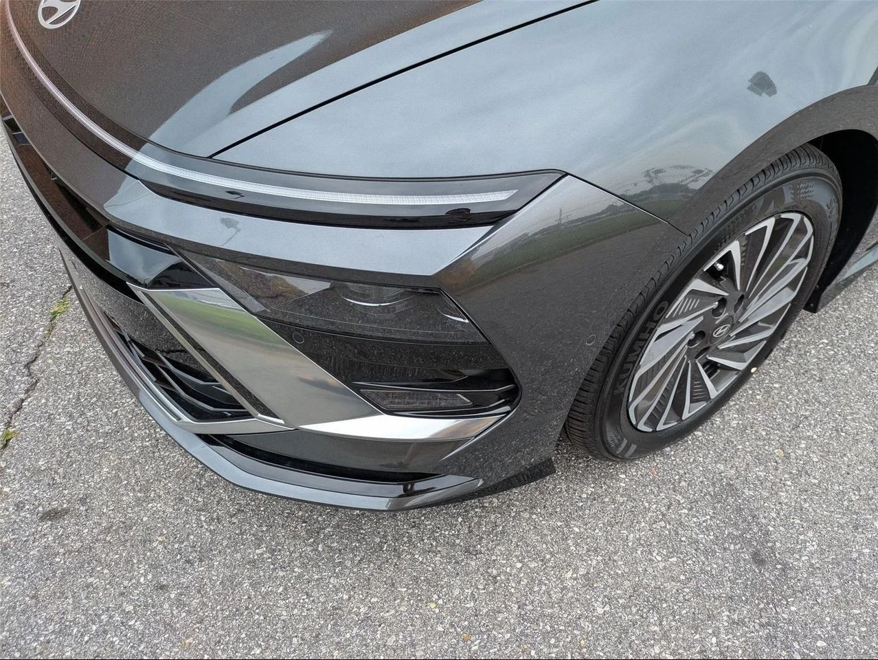 2025 Hyundai Sonata Hybrid Limited - Photo 8