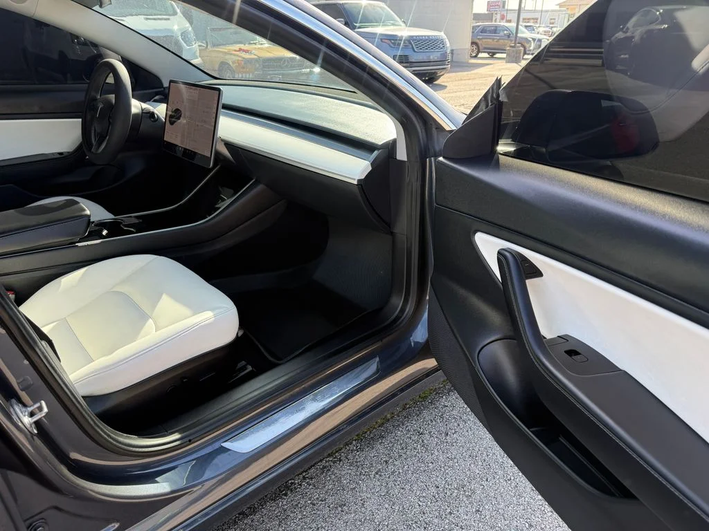 Used 2020 Gray Tesla Standard image 23