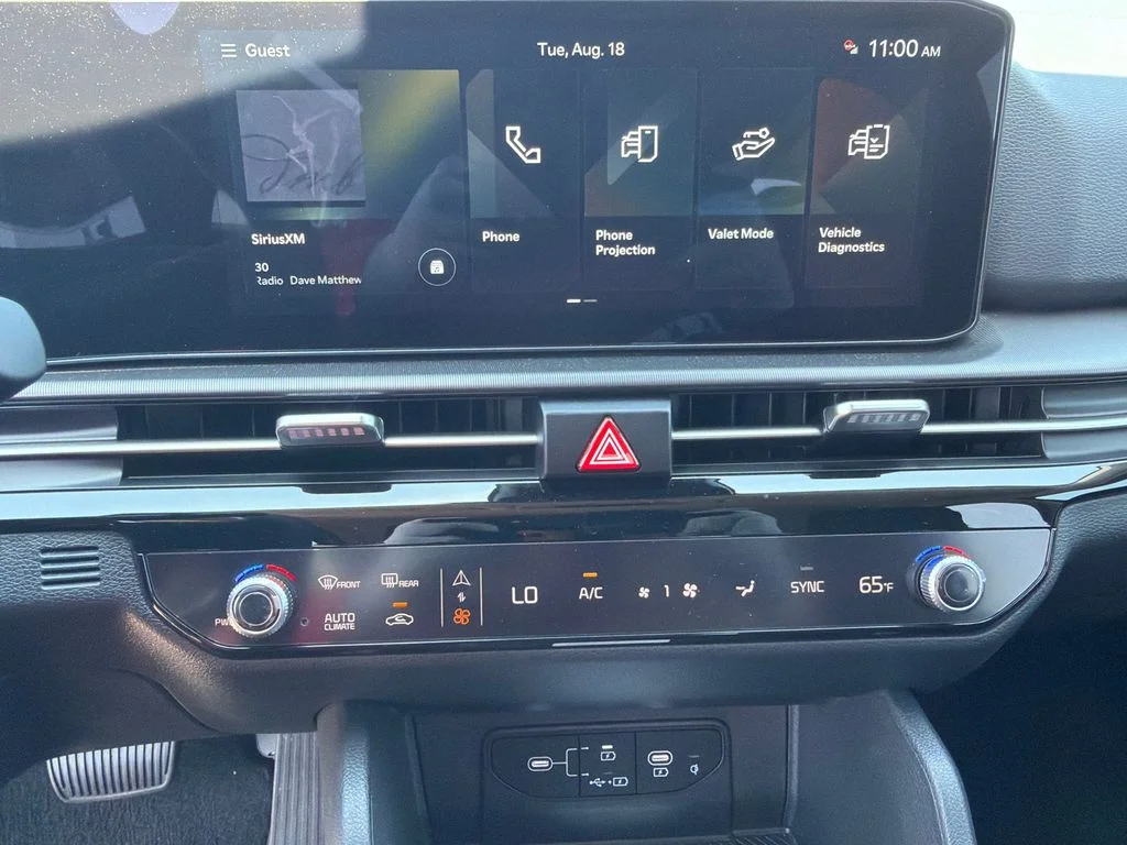 New 2026 Black Kia EX image 28