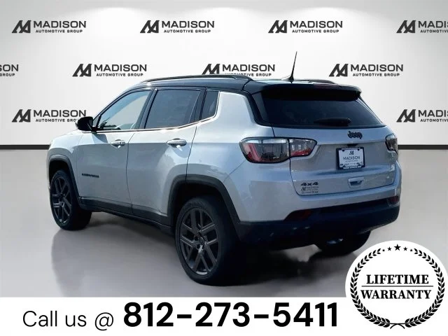 New 2026 Silver Zynith Metallic Clear-Coat Exterior Paint Jeep Limited image 7