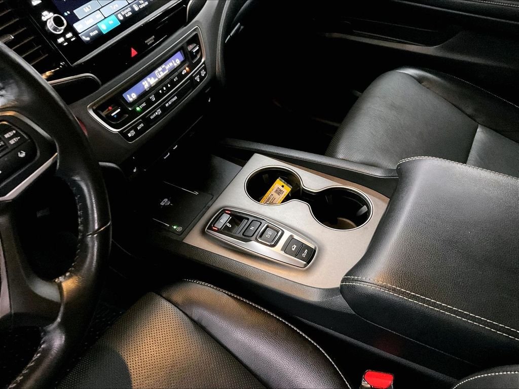 Used 2024 White Honda RTL image 20