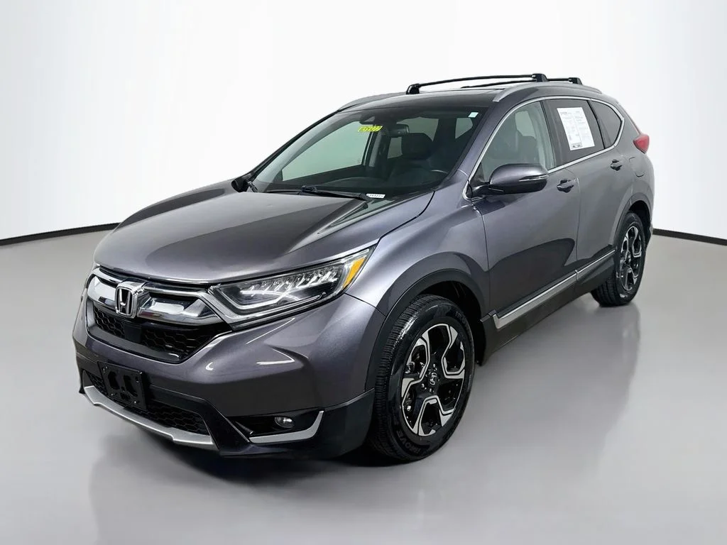 Used 2019 Modern Steel Metallic Honda Touring image 3