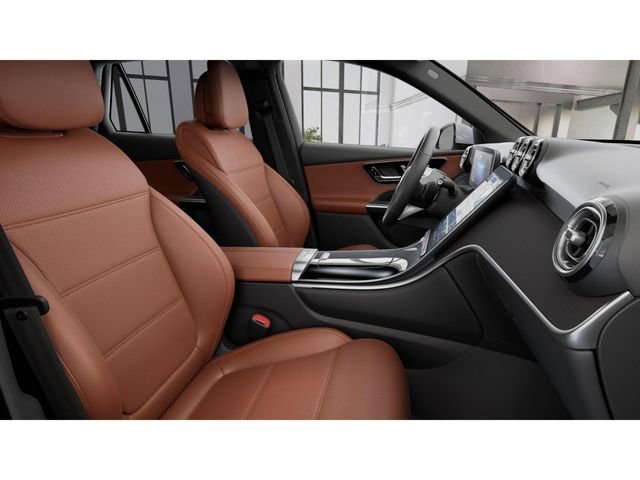 New 2026 Polar White Mercedes-Benz GLC 300 image 5