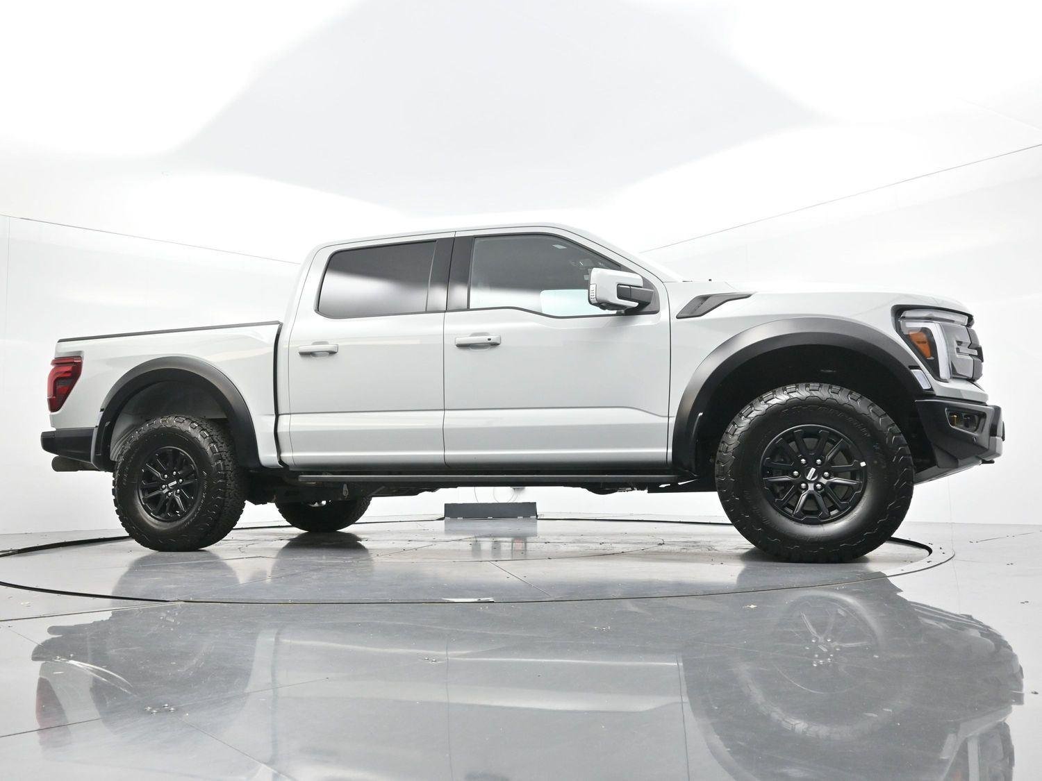 Used 2024 Avalanche Gray Ford Raptor image 50