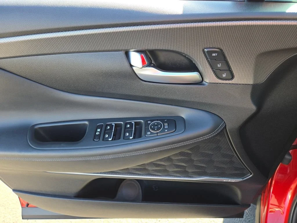 Used 2019 Lava Orange Hyundai Ultimate image 18