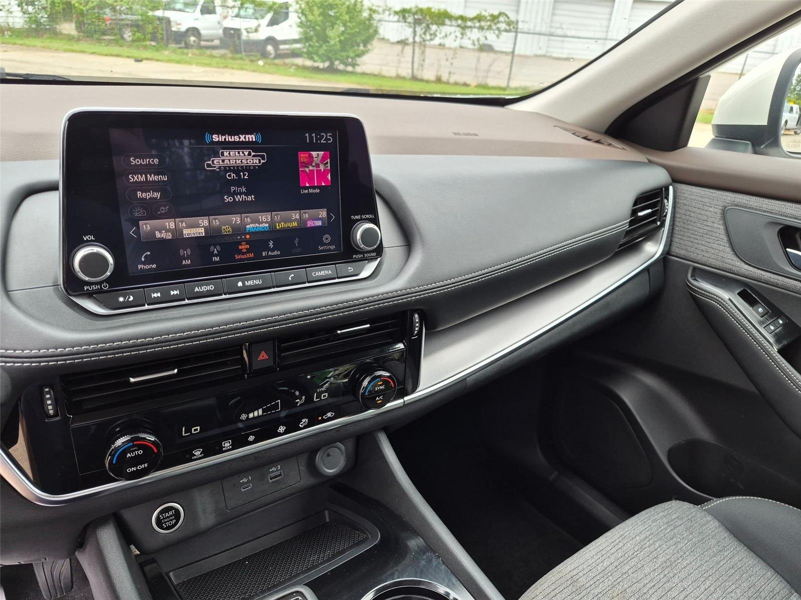 Used 2022 Pearl White Tricoat Nissan SV image 19