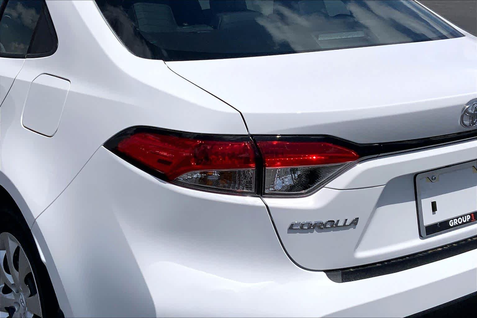 New 2026 Ice Cap Toyota LE image 14