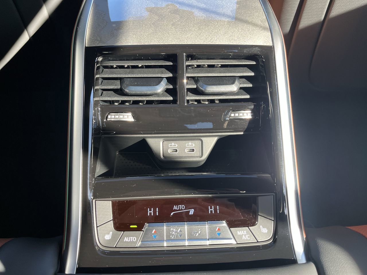 New 2026 San Remo Green Metallic BMW 840i image 31