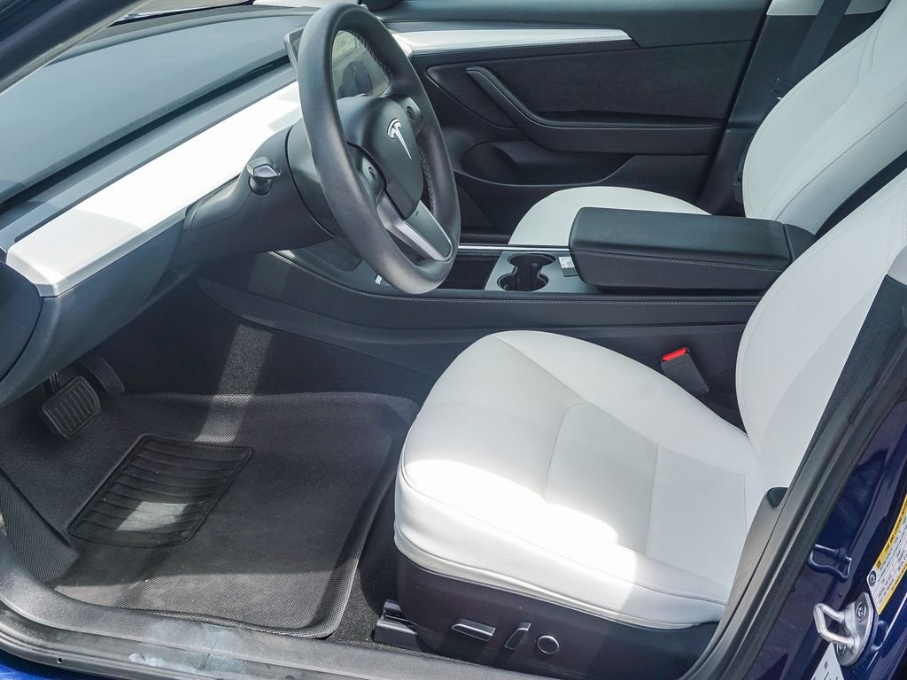 Used 2023 Deep Blue Metallic Tesla Base image 18