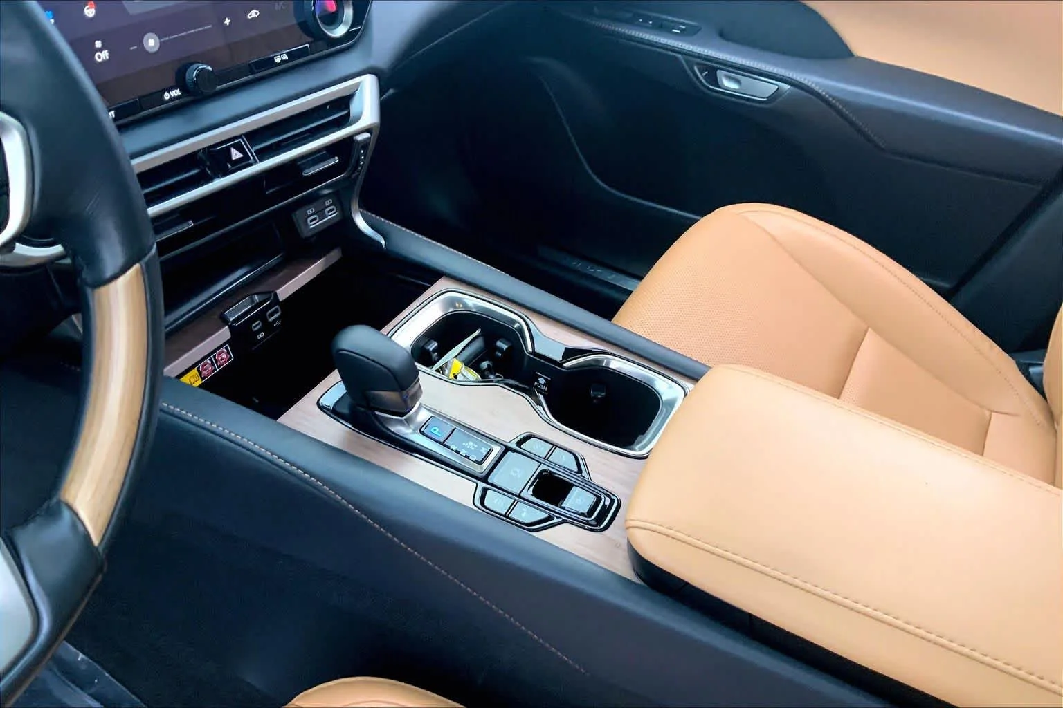 Certified Used 2024 GRAPHITE BLACK GF. Lexus Premium image 17