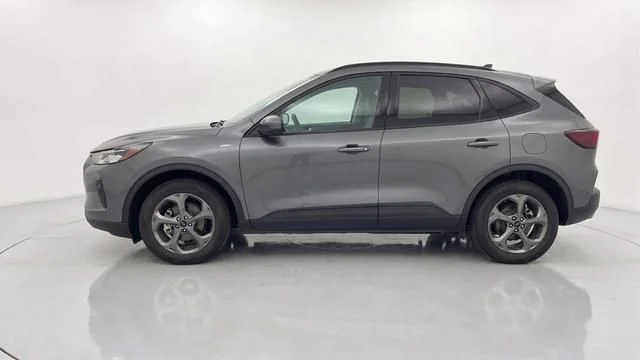 Used 2025 Gray Ford ST-Line Select image 2