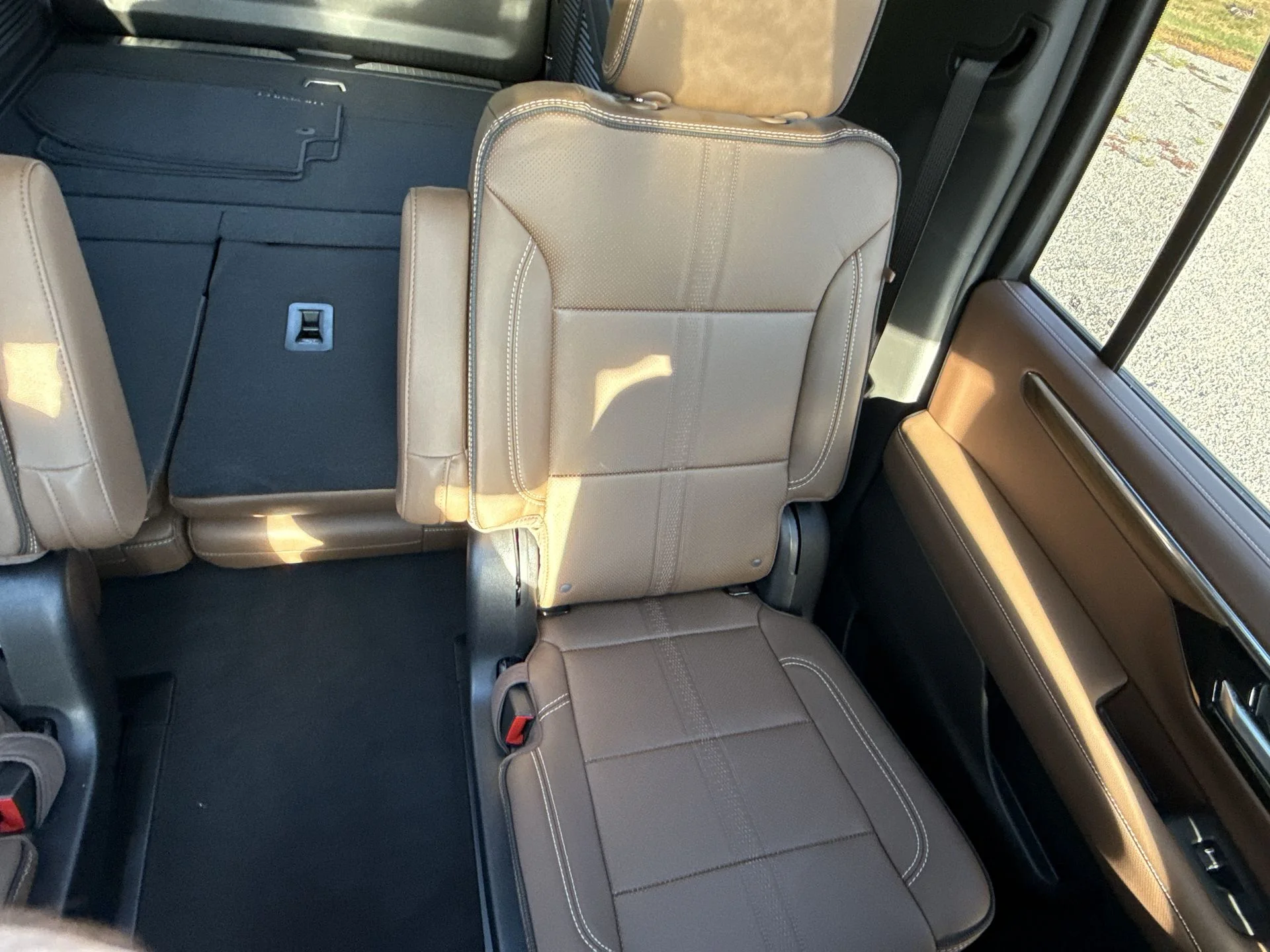 2025 Chevrolet Suburban High Country - Photo 62