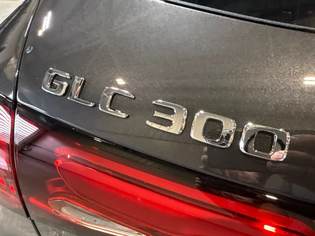 New 2027 Graphite Grey Metallic Mercedes-Benz GLC 300 image 7
