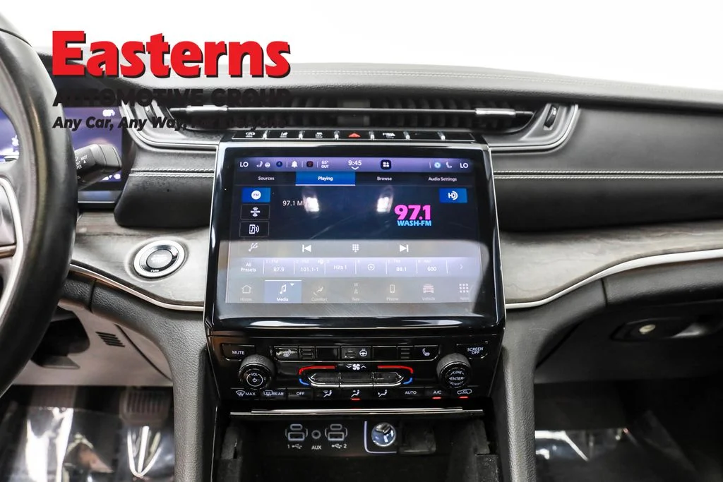 Used 2021 White Jeep Limited image 12