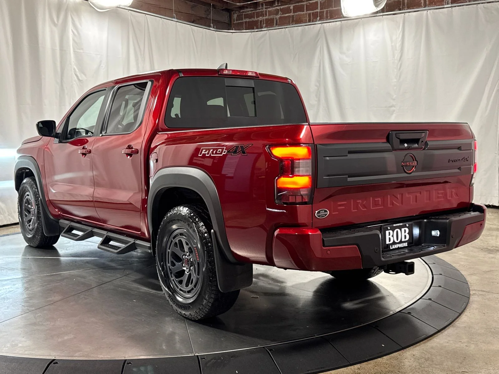 Used 2025 Red Nissan PRO-4X image 9