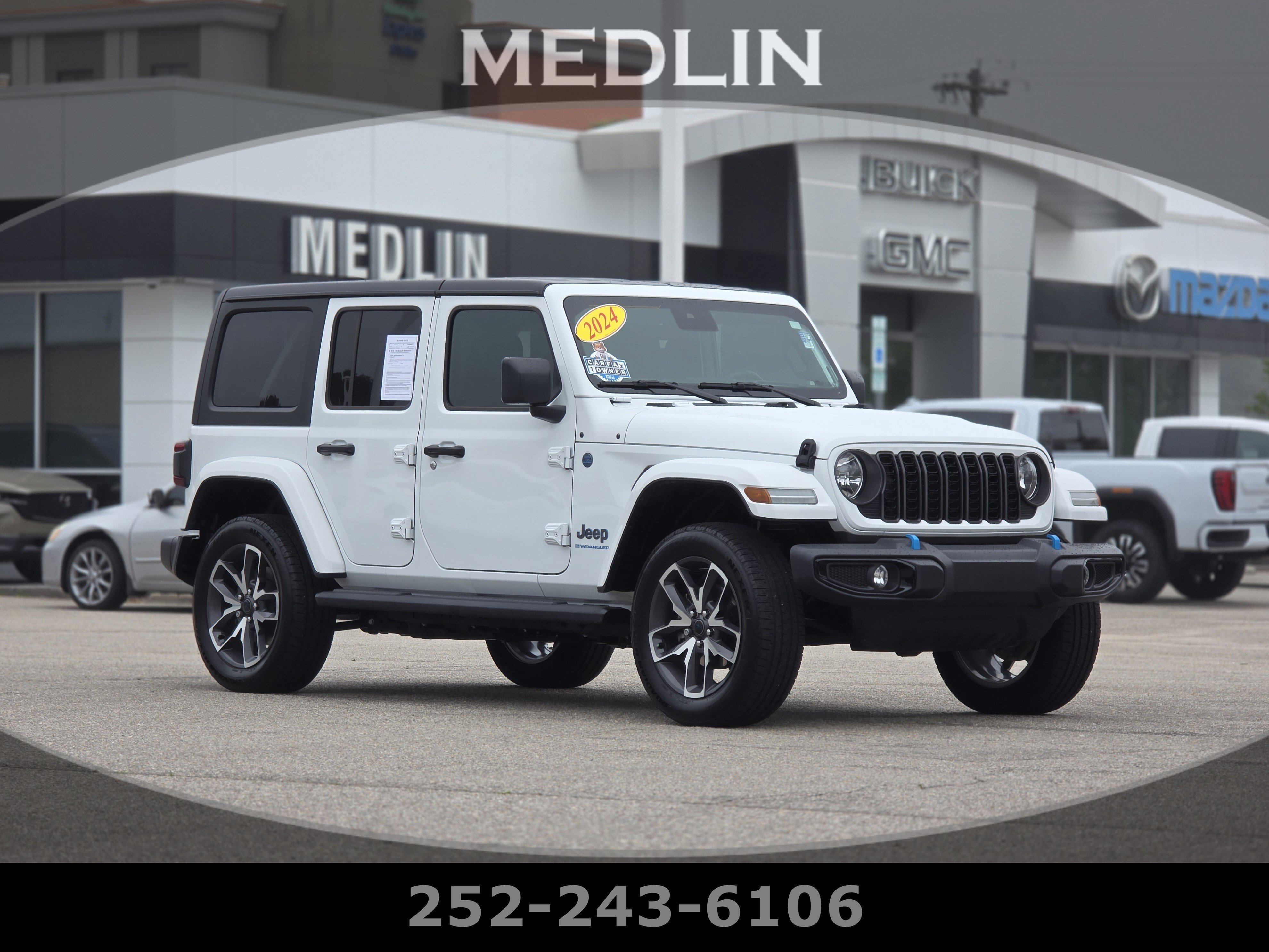 Used 2024 Bright White Clearcoat Jeep Sport S image 1