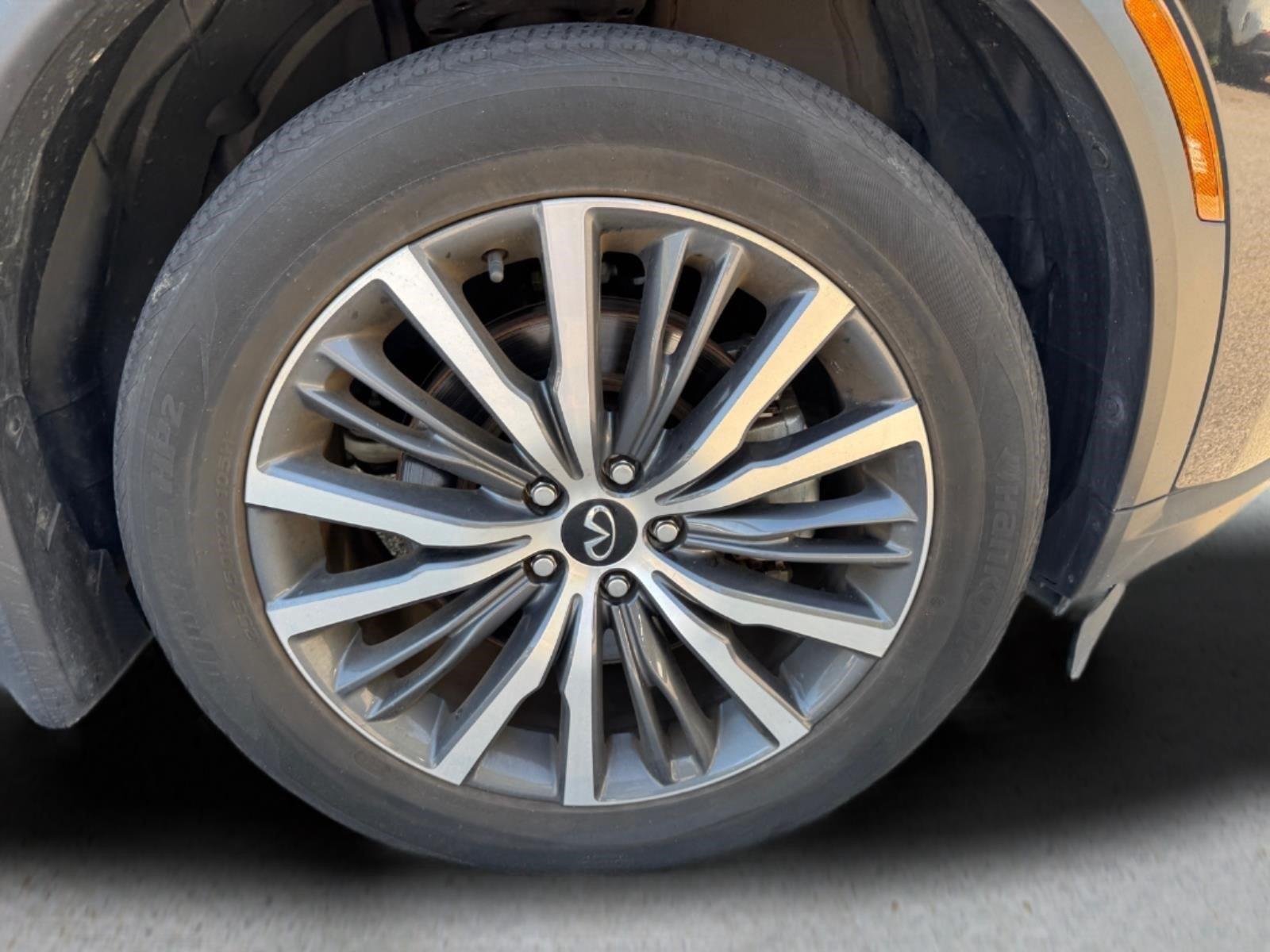 Used 2023 Mineral Black INFINITI SENSORY image 17