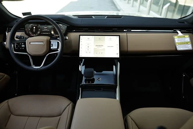 New 2026 Carpathian Grey Land Rover SE image 35