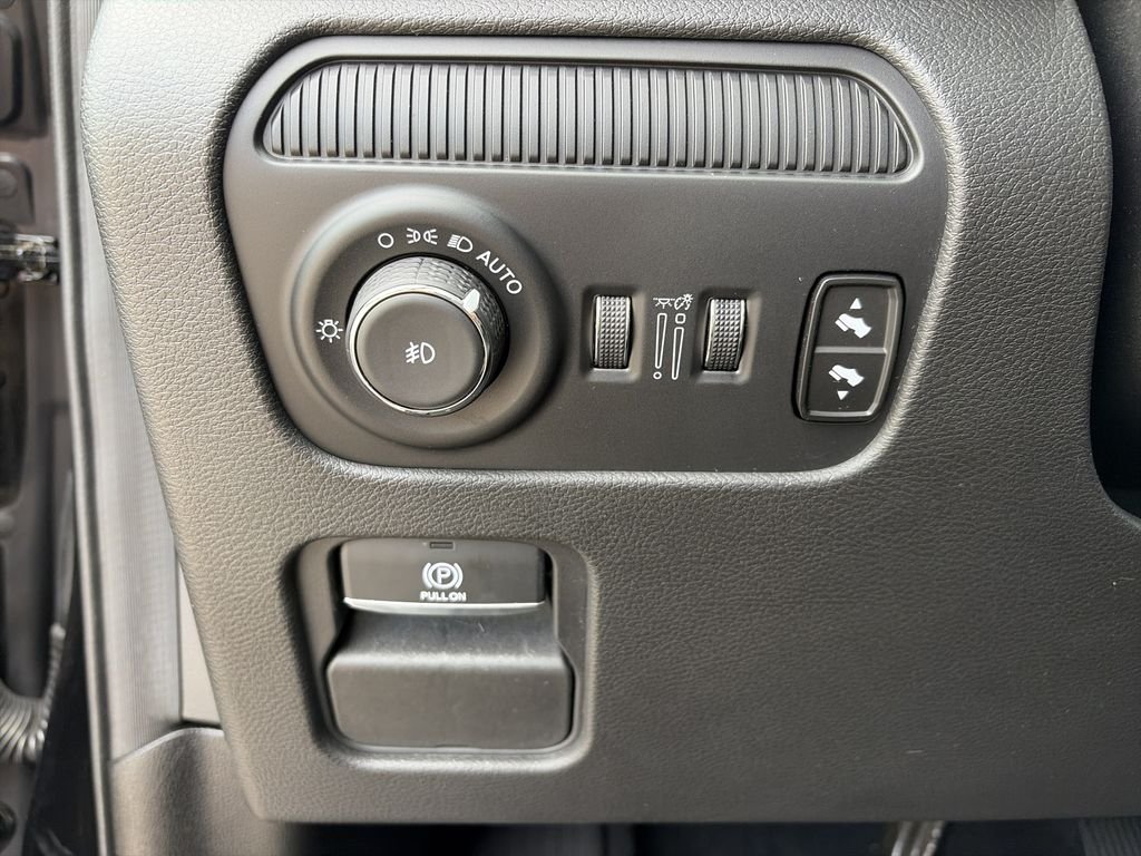 Used 2024 Black Jeep Series III image 20